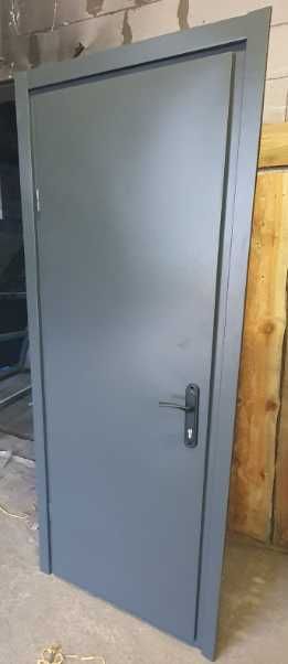 Розпродаж вхідних дверей безкоштовна доставка