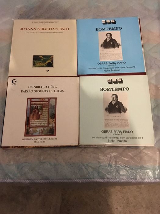 Discos de vinil em excelente estado.