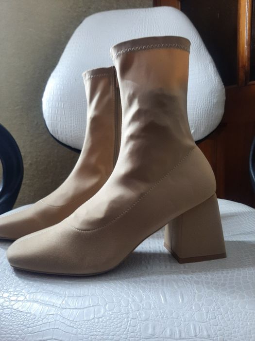 Ботильйони панчохи