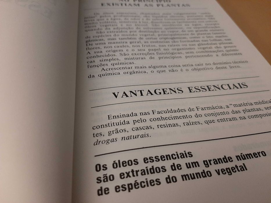 A Saúde Pelos Óleos Essenciais // André Rouvière