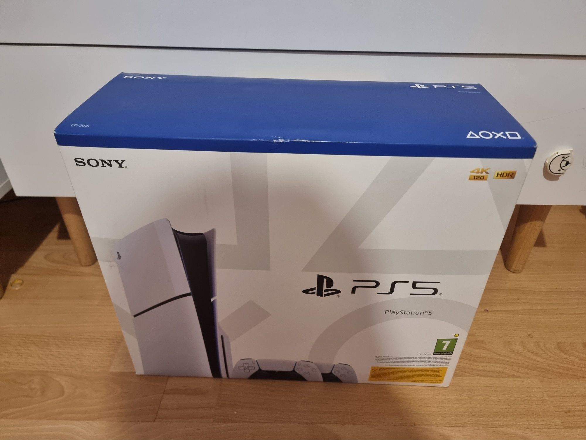 Ps5 Slim + 2 pady Pudelko Astro