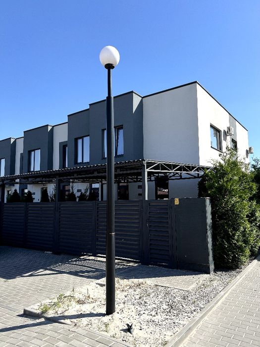 Продам шикарный таунхаус! Закрытый коттеджный городок! Золотые Ключи!