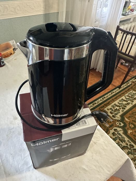 Продам новый электрочайник HOLMER NKS -2020