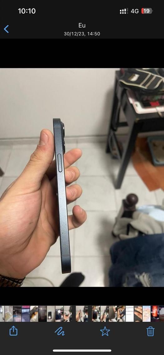 Iphone 14 azul escuro