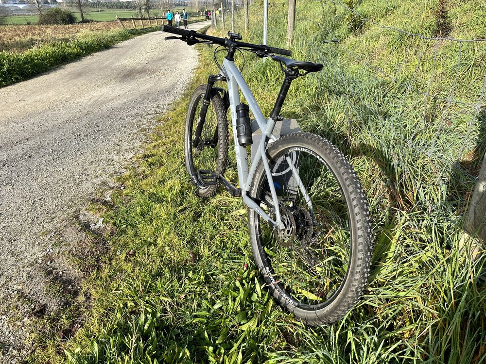 Trek Xcaliber 7 - bicicleta montanha