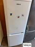 Lodówka firmy Beko 144cm