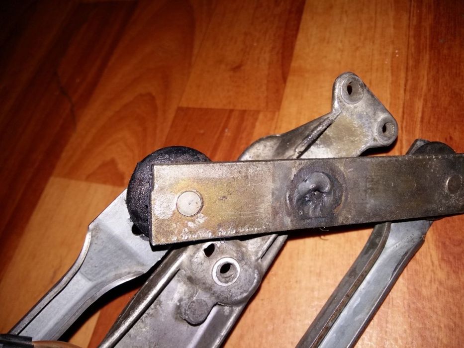 Реставрация трапеции дворников е34, е32, е36 , е30 е39.