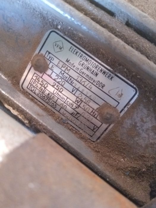 Компрессор на 220В ГДР