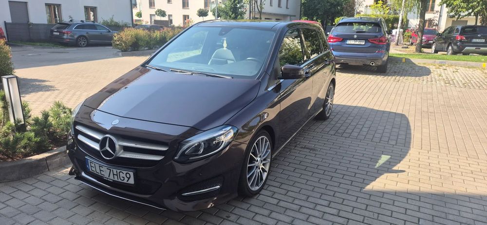 Mercedes-Benz Klasa B Mercedes Benz B-220 4-MATIC
