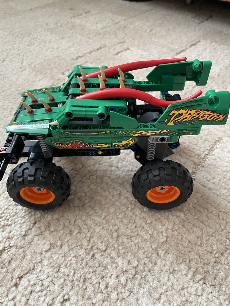 Лего Lego 42149 Monster Jam Dragon