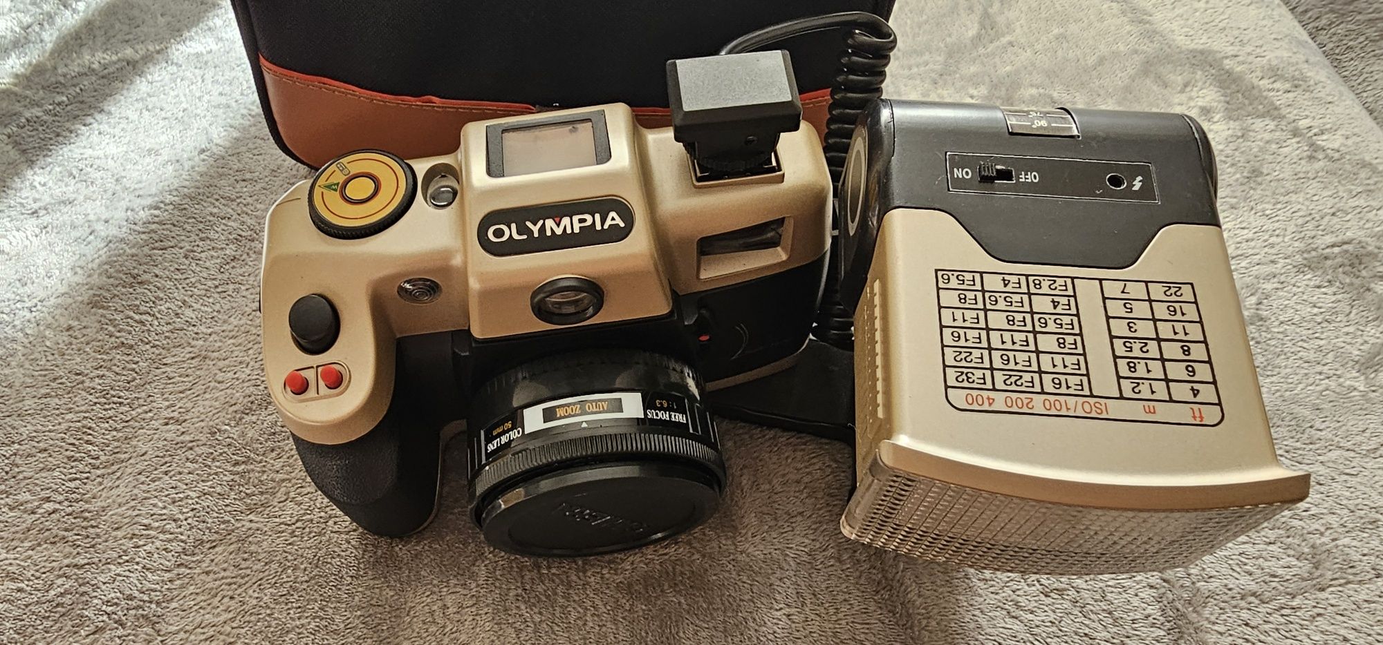 Vendo máquina fotográfica olympia antiga