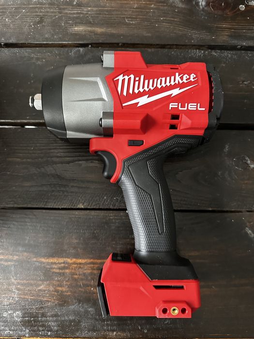Klucz udarowy Milwaukee M18 Fuel model 2967-20 z USA