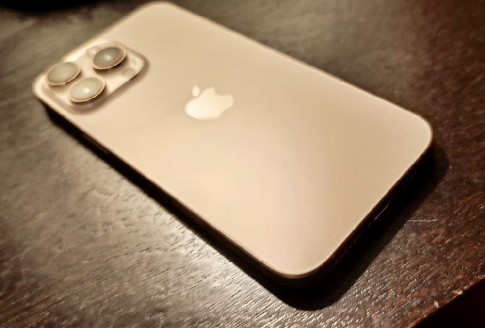 iPhone 16 Pro Max Titânio Deserto