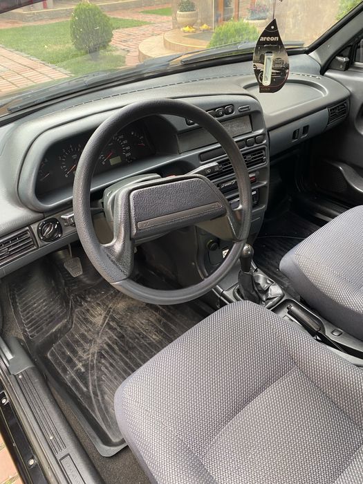 Автомобиль ваз 2114