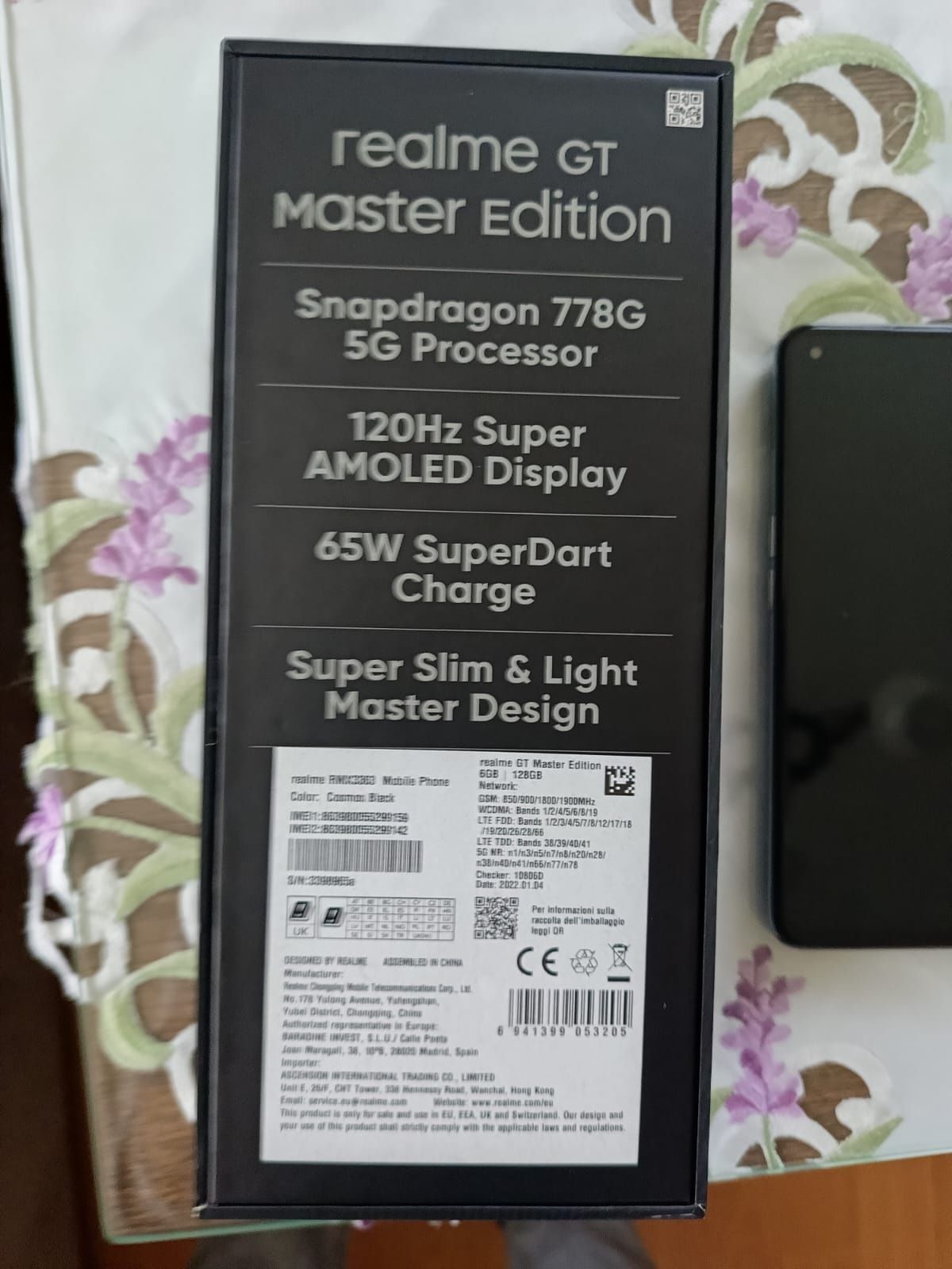 Telefon komórkowy Realne GT.