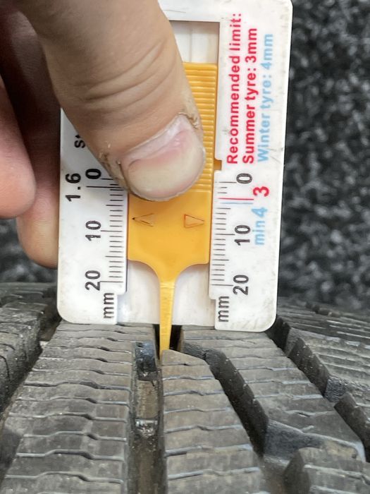 Продам Б/У шини Nokian 185/65R15 NORDMAN RS 2