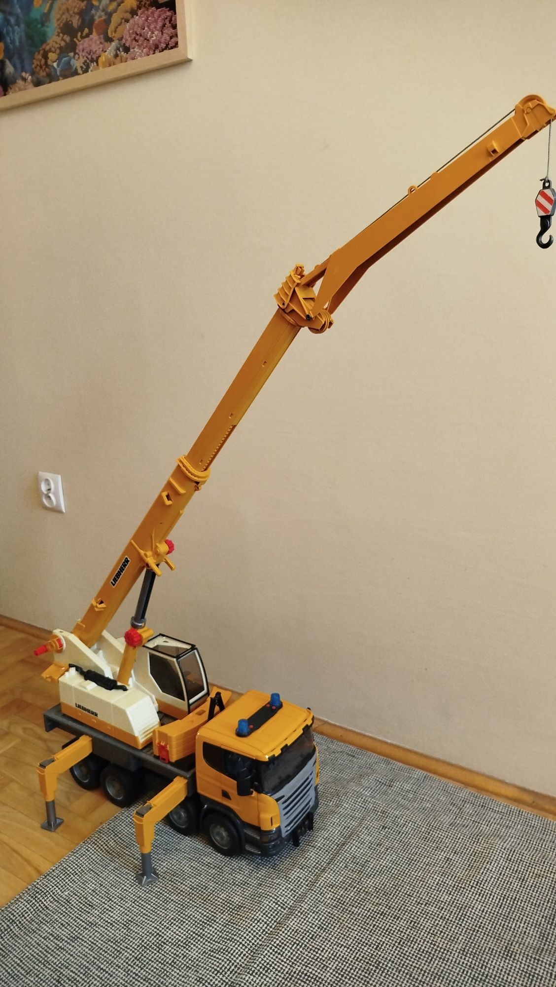 Dźwig Bruder Scania liebherr