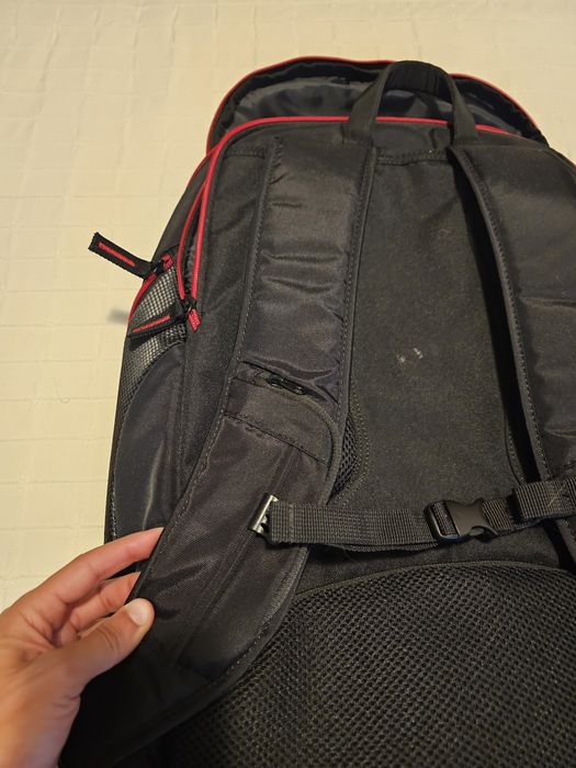 Mochila gamer ASUS ROG Shuttle 2