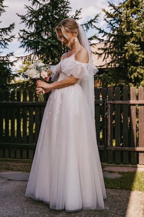 Piękna Suknia ślubna+długi welon 174 S/M