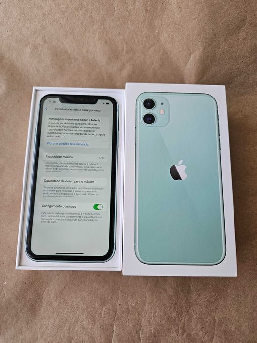 Iphone 11 128Gb.  77% Bateria.  Muito bom Tudo de origem.