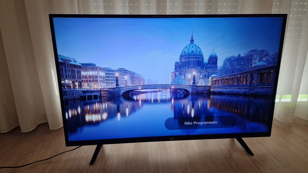 Smart TV LG 49" 4k com avaria