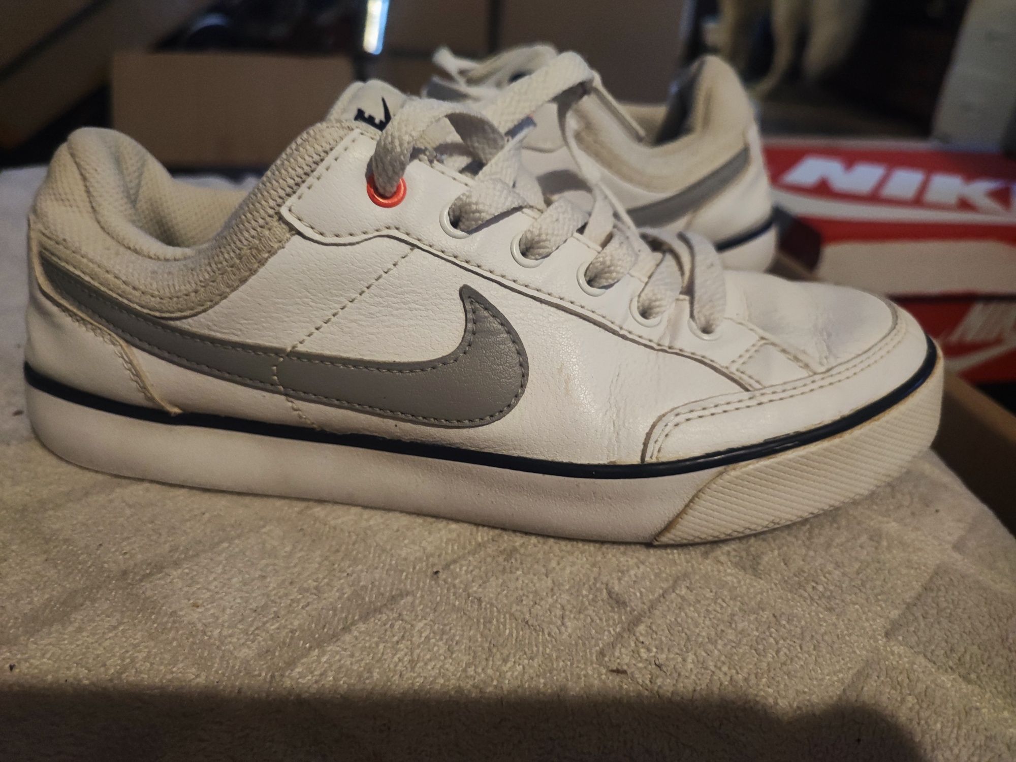 Buty Nike lub tenisówki rozmiar 39