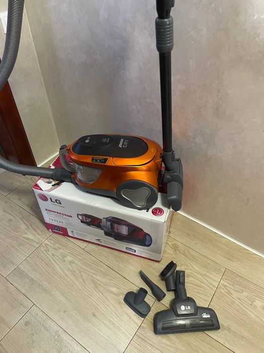 Порохотяг LG VK76104HY пилосос пылесос пилесос потужний