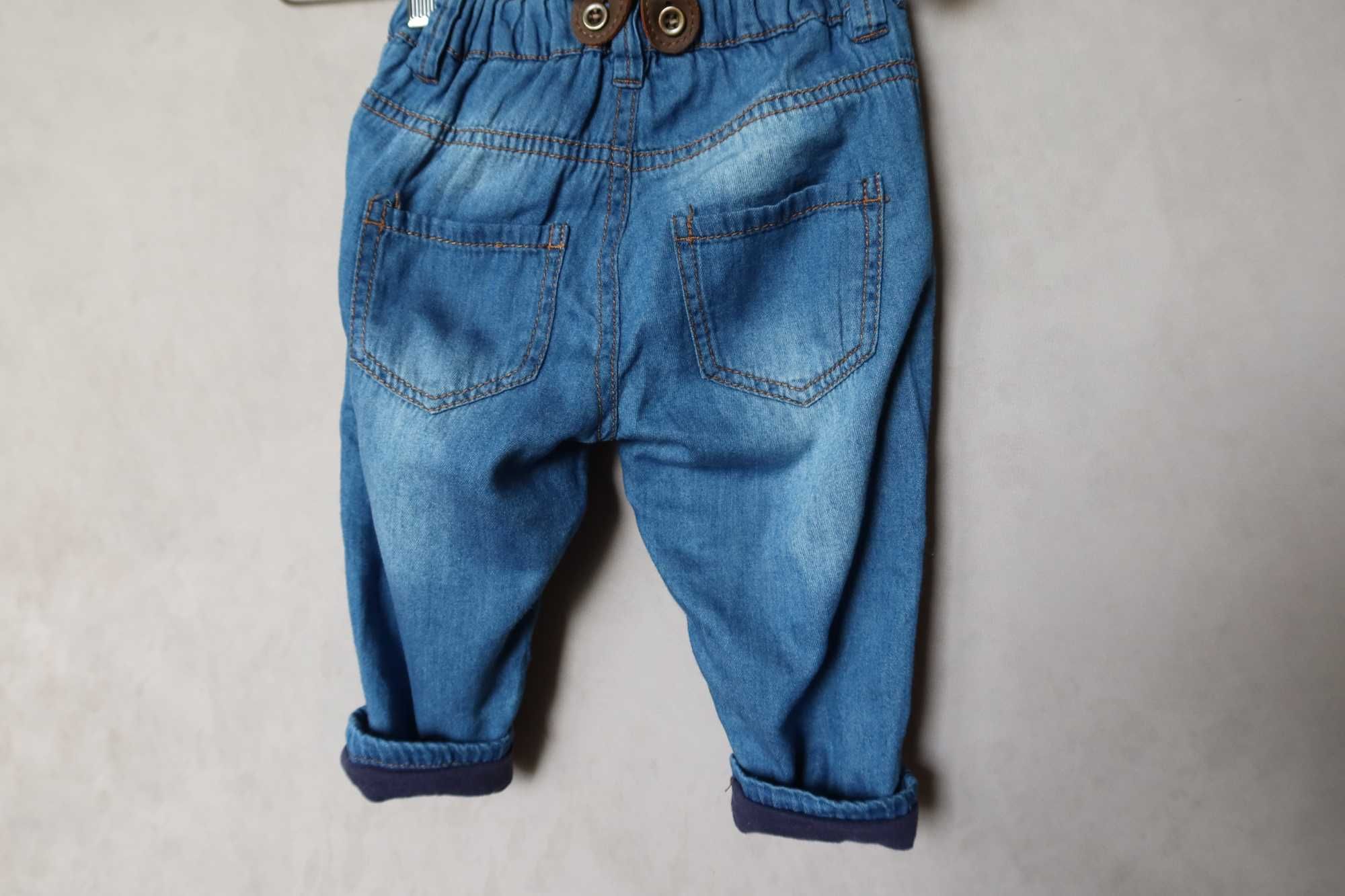 Spodnie 74 lindex jeansy na szelkach z podszewką dżinsy miękkie