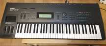 Syntezator Yamaha SY77