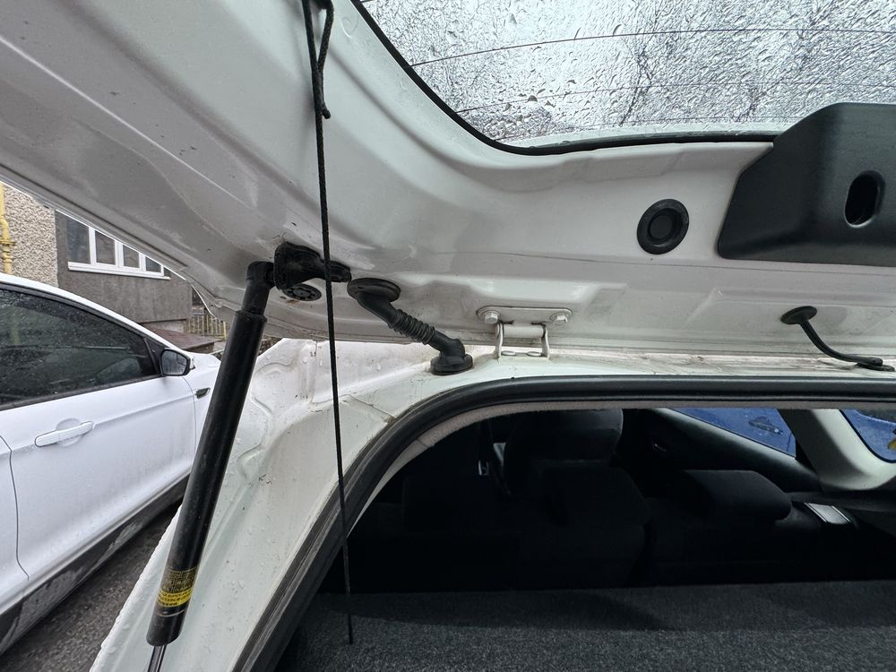 Toyota Versa S 2011 рік