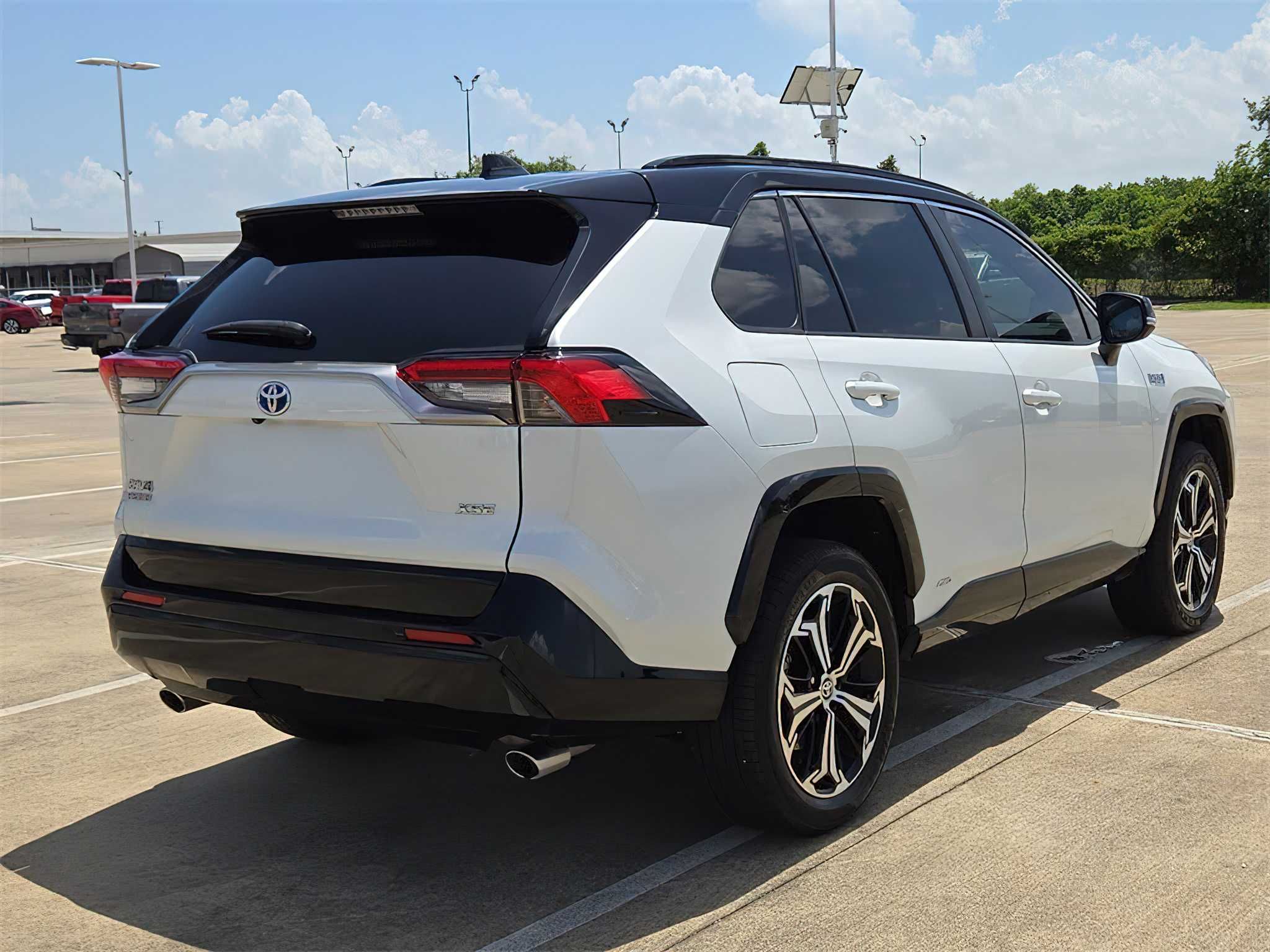 Toyota RAV4 Prime XSE 2024