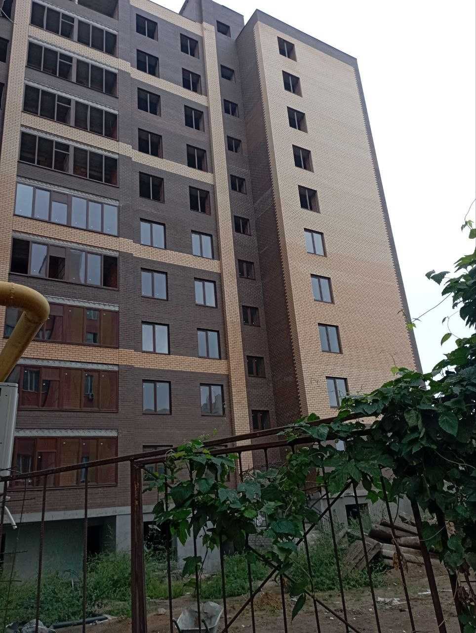 Продам квартиру -студию  34 м2 в кирпичном доме,  15мин от центра,
