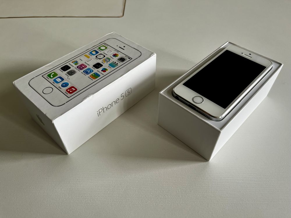 iPhone 5S 16GB bdb srebrny Three
