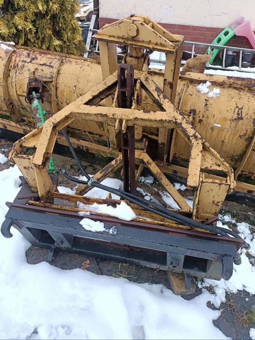 Pług do odśnieżania