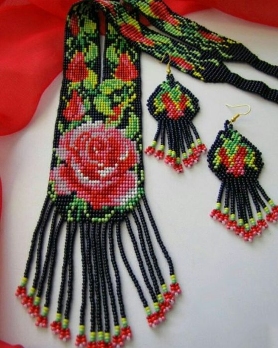 Гердан из бисера