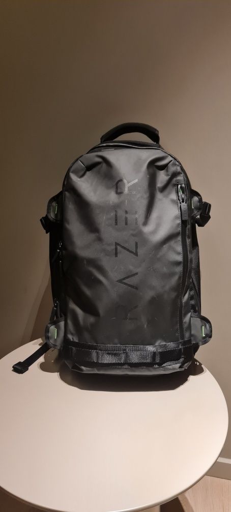 Mochila RAZER Rogue V3 (17'' - Preto)