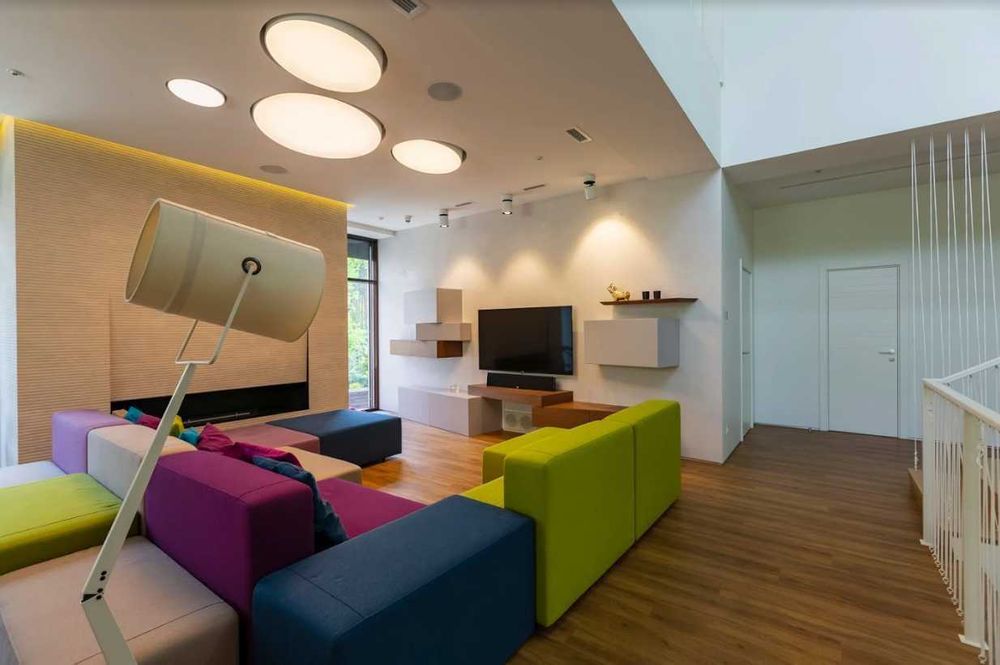 Стильний будинок 700м2 в с. Рудики, Козин Конча-Заспа