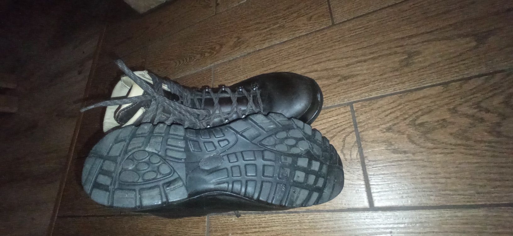 Buty LOWA 43,5 trekkingowe górskie myśliwskie meindl scarpa aku