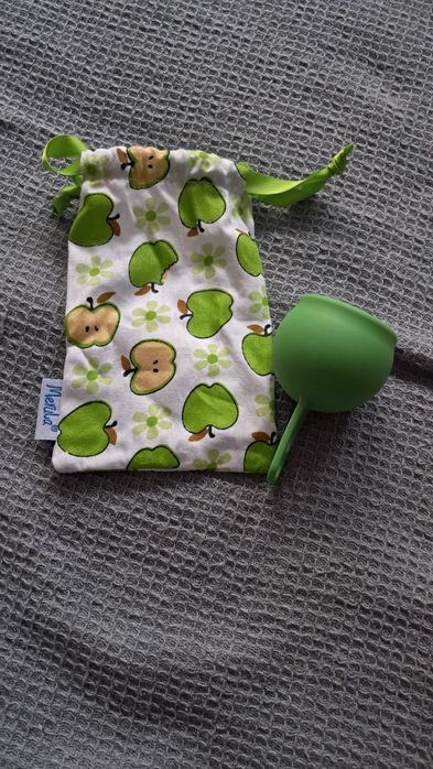 kubeczek menstruacyjny