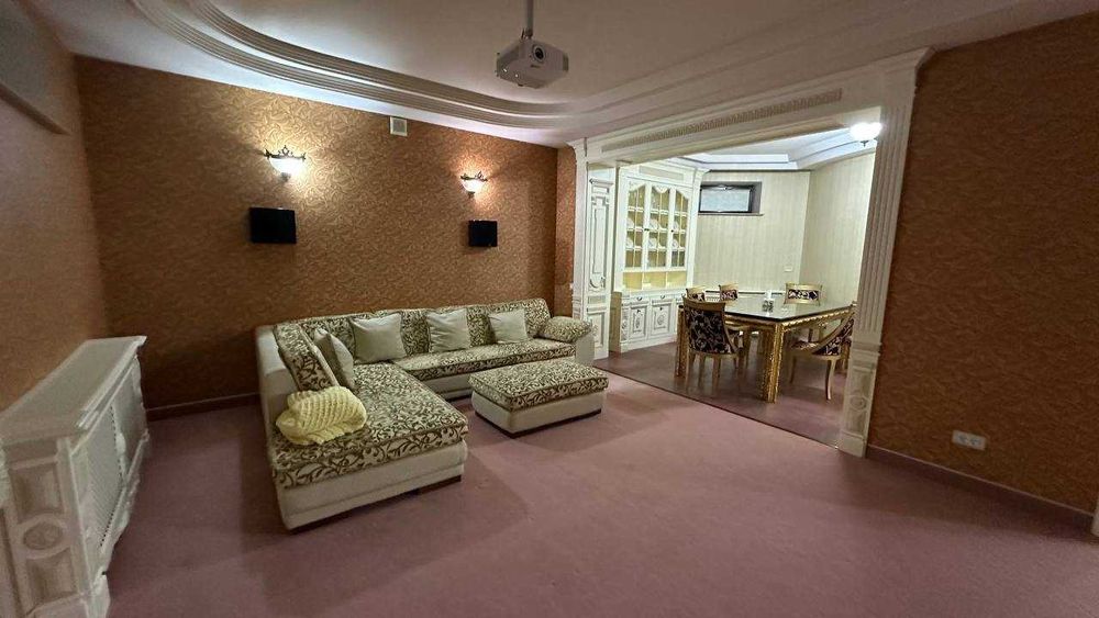 Дом с ремонтом на Фонтане. Львовская. 10 соток