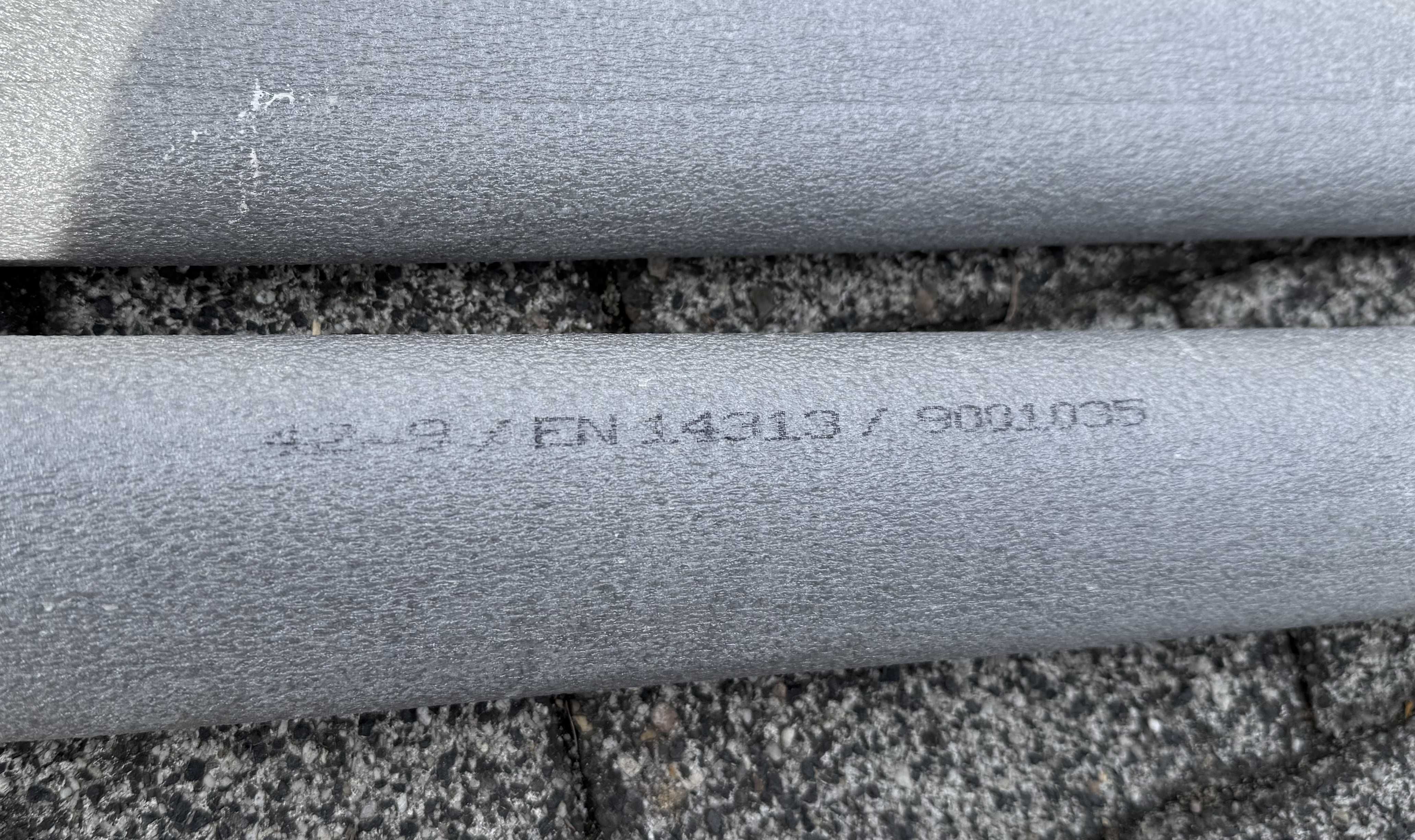 Otulina Polietylenowa Izolacja Rur 42 x 9 mm w sumie 12mb