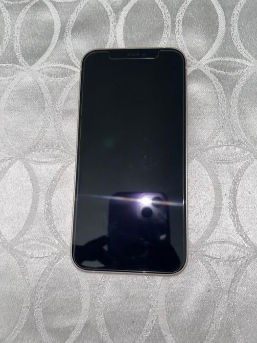 Iphone 12 usado, em muito bom estado