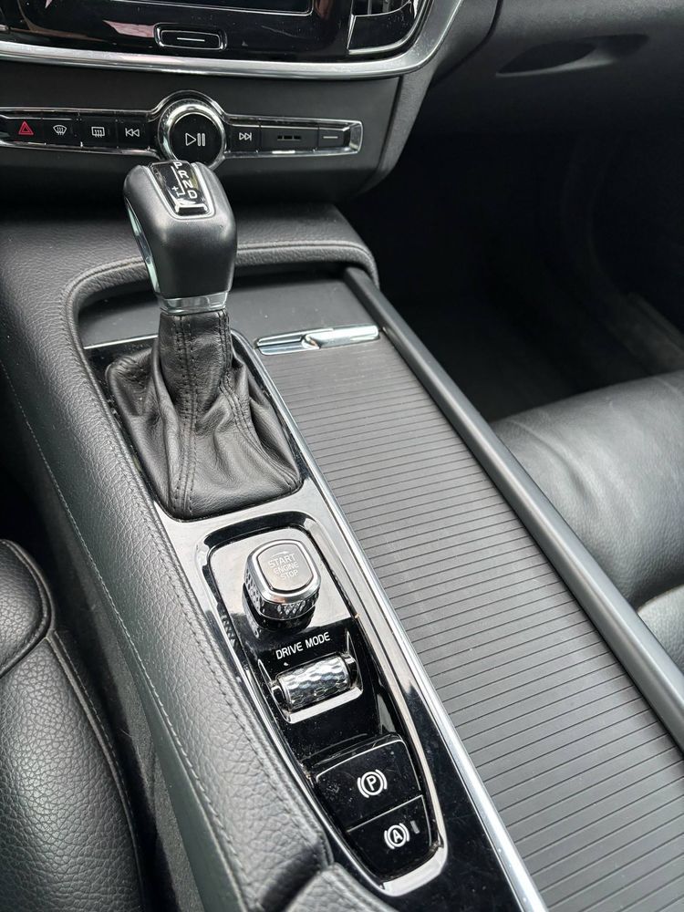 Volvo S90 volvo s90 d4