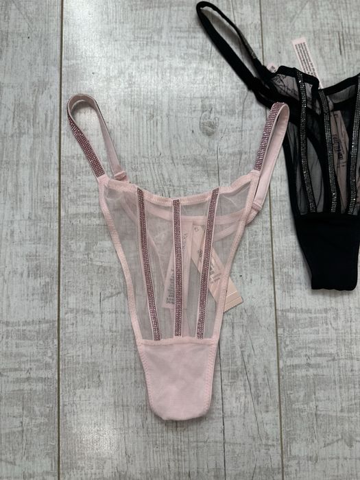Трусики Victoria’s Secret з камінчиками камінцями зі стразами стрінги