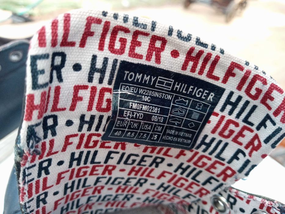 Tenis Tommy Hilfiger n 40 em bom estado