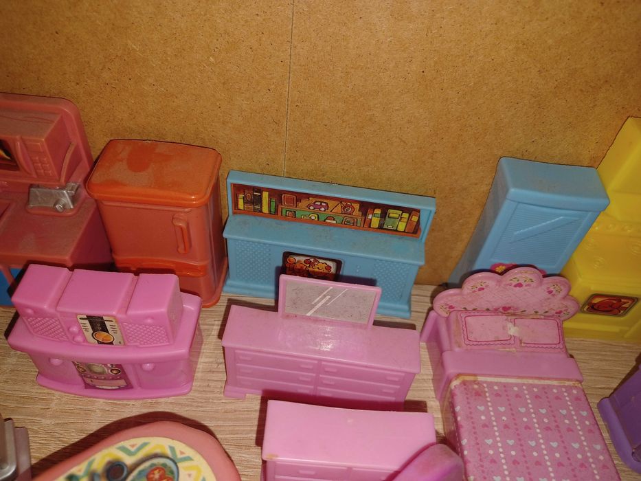 Mebelki dla lalek kuchnia pokój łazienka i dużo wiecej cena za zestaw
