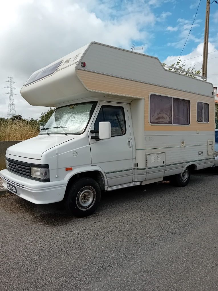 Autocaravana Peugeot j5 2.5 d 77 mil kms reais