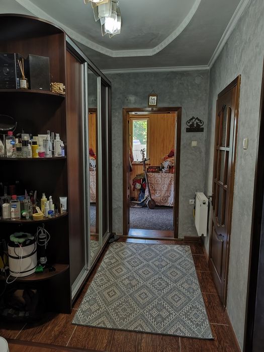 Продається двоповерховий будинок у місті васильків