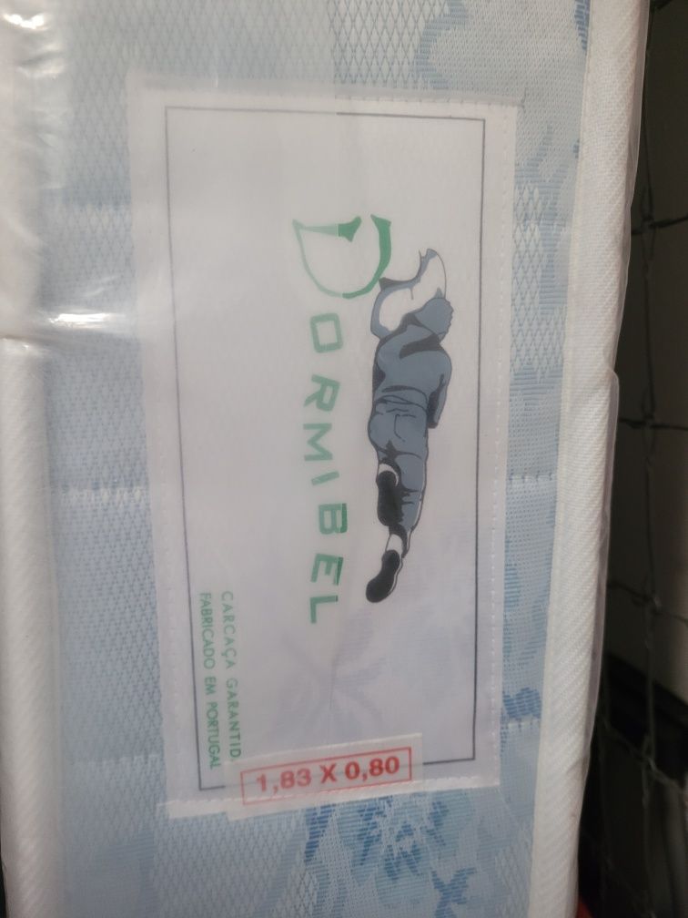 Colchão novo 183cm x 80cm + cama + estrado