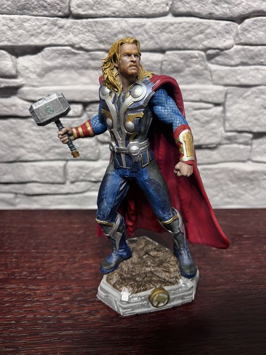 Thor Marvel pomalowana figurka żywiczna druk 3D 12K